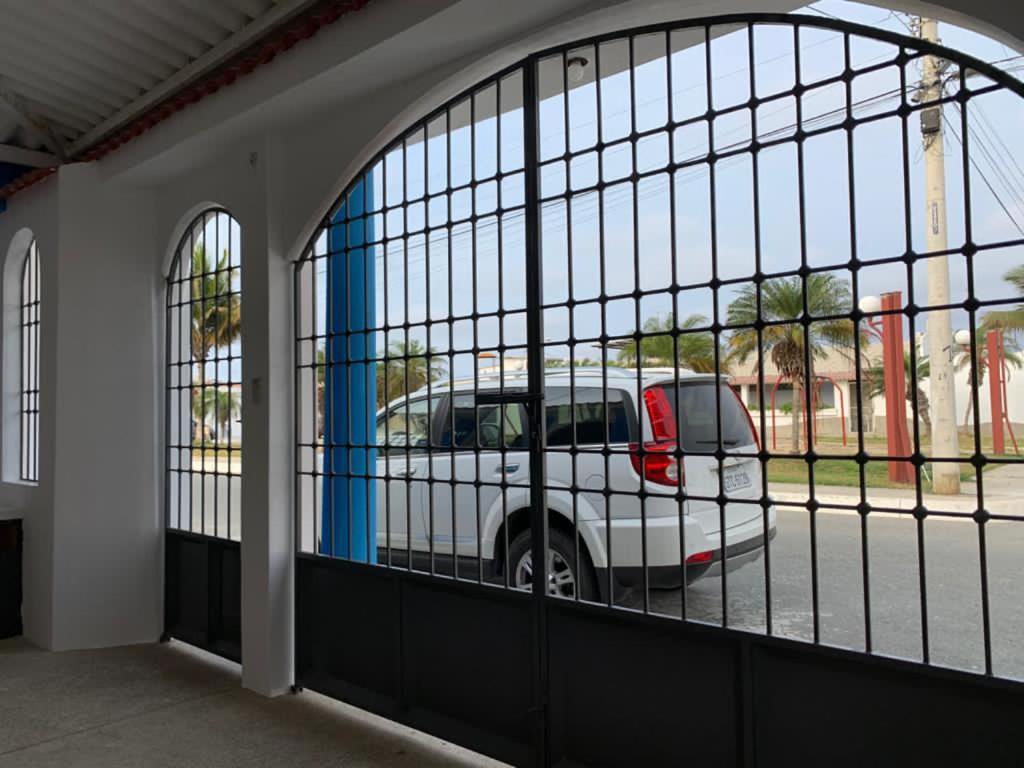 Beach house in Punta Carnero Salinas / Casa Exterior foto